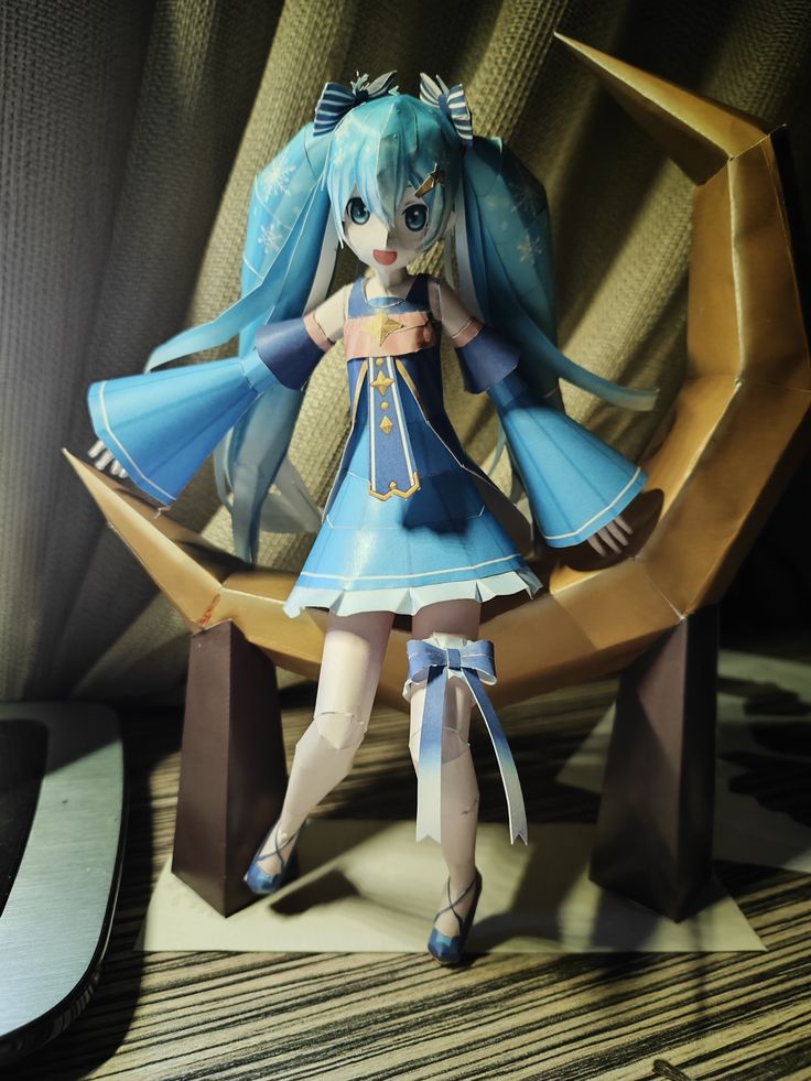 Moon Miku