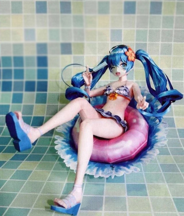 Swimsuit Miku